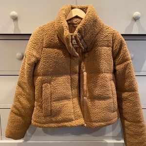 Abercrombie & Fitch faux fur puffer